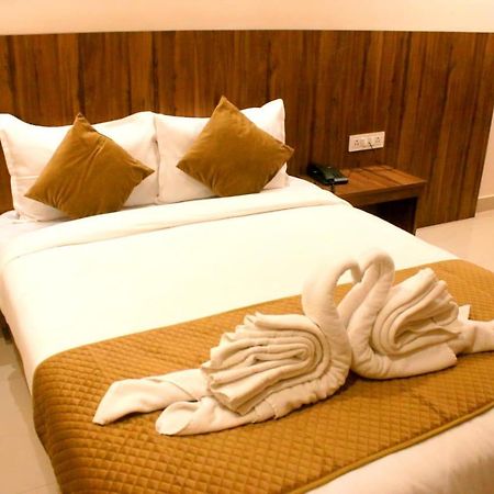 Hotel Sakura Inn Hosur Luaran gambar