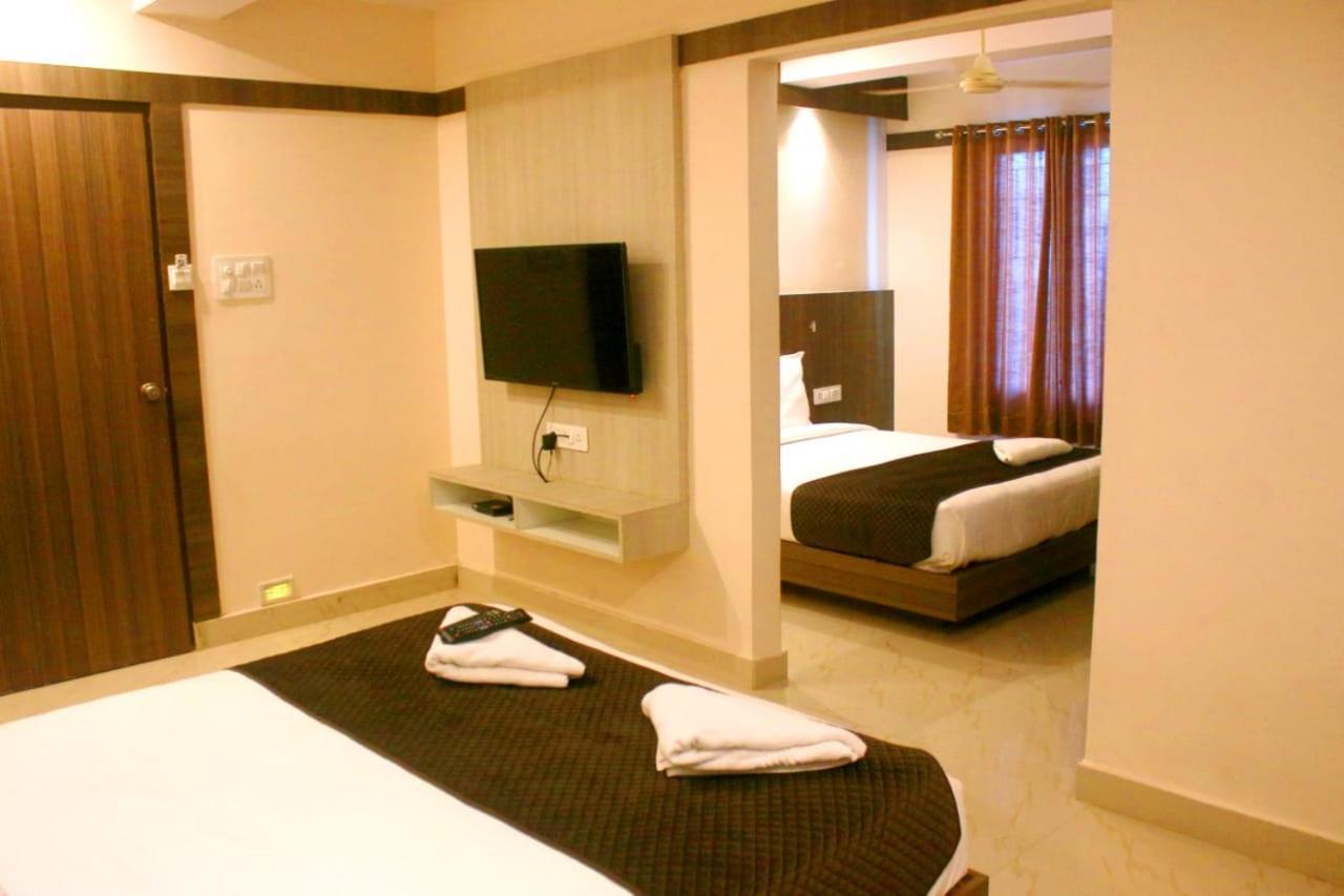 Hotel Sakura Inn Hosur Luaran gambar