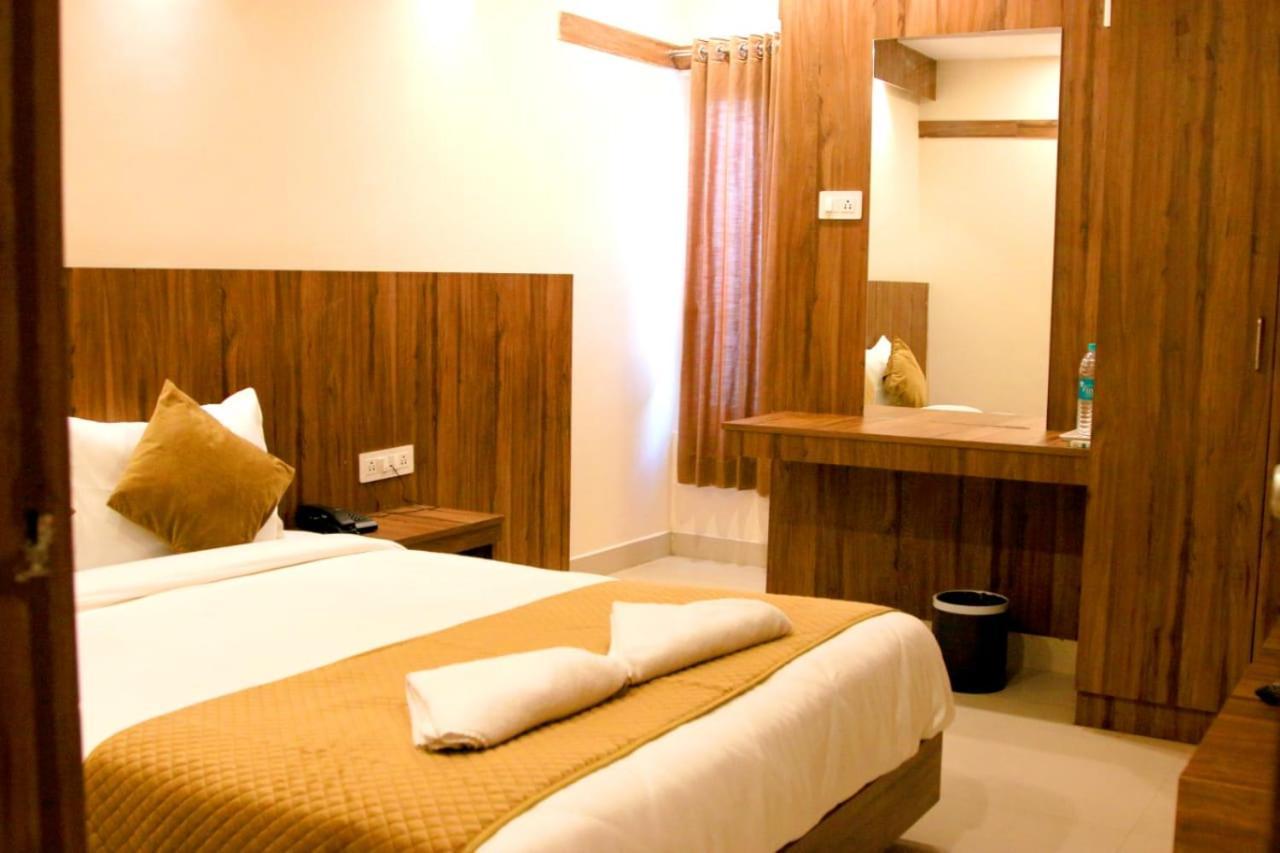 Hotel Sakura Inn Hosur Luaran gambar