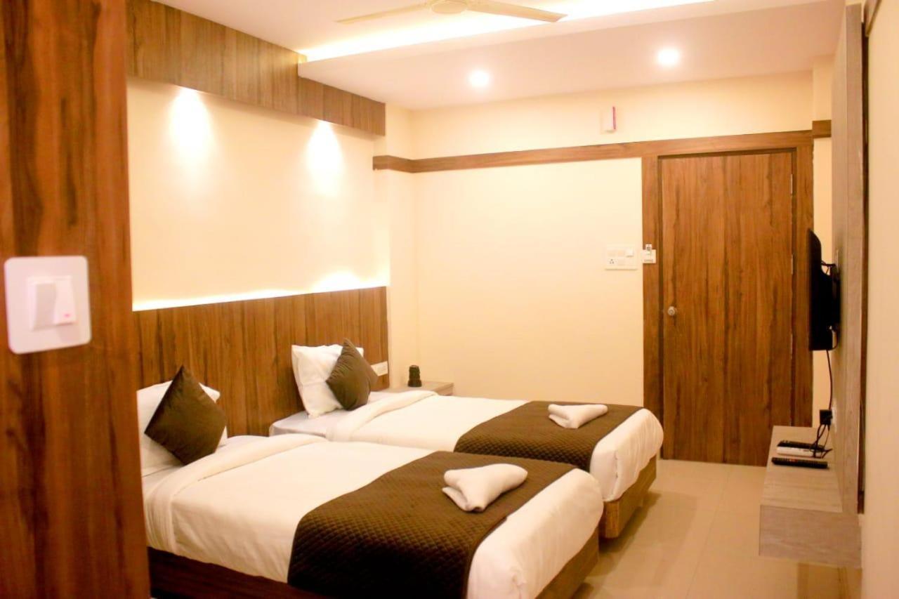 Hotel Sakura Inn Hosur Luaran gambar